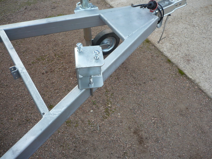 Кронштейн крепления запасного колеса